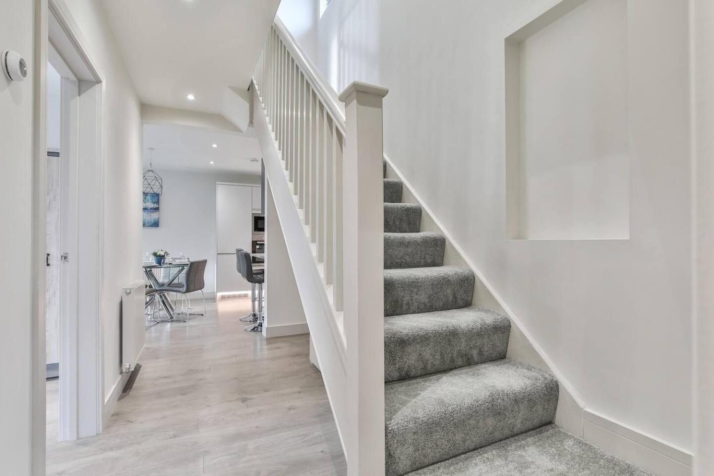 Magnificent, Renovated Whole House With Garden Villa Sheffield Exteriör bild